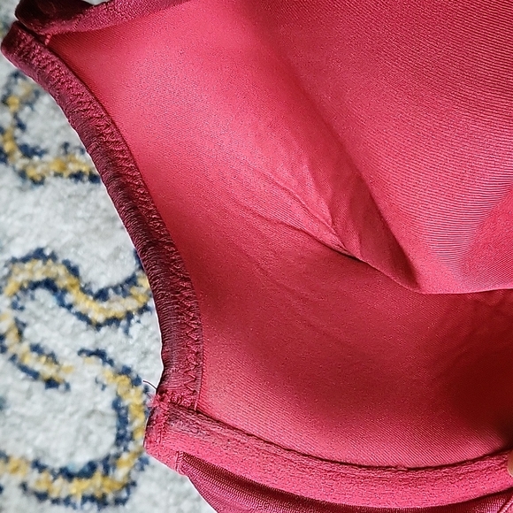 Vanity Fair bra red under wire size 38C - Picture 10 of 10